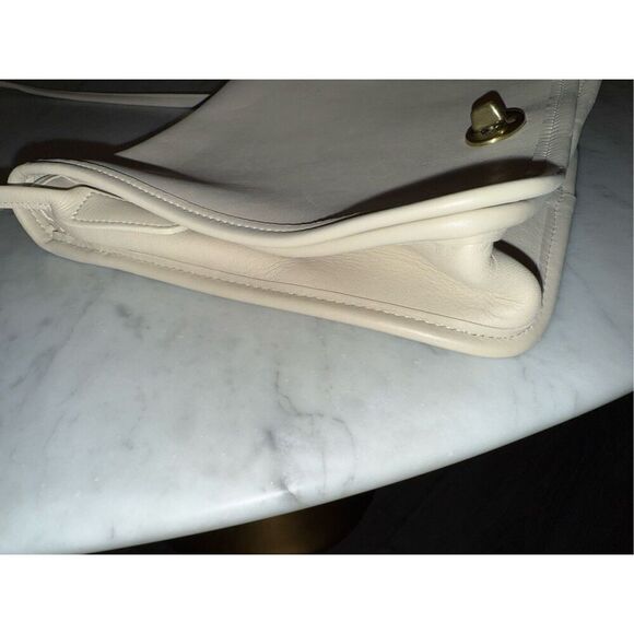 Vintage Coach Crossbody Leather Bag Purse Turnlock 80s Ivory - Picture 6 of 16